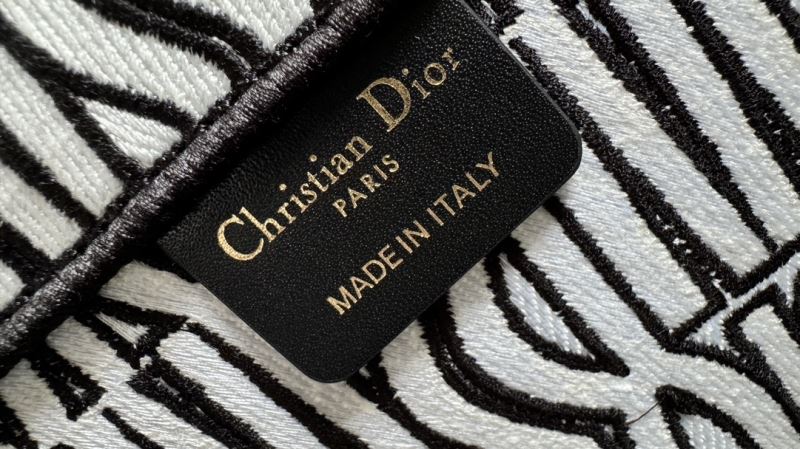 chr1st1an D10r shopping bags